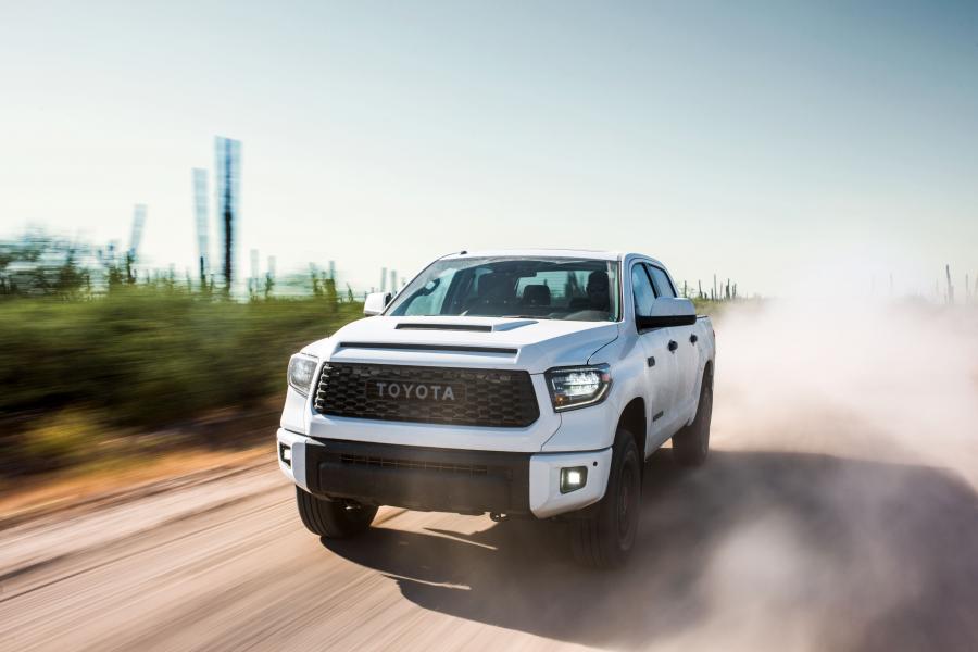  Toyota Tundra TRD Pro CrewMax 2018 года  (фото 1 из 52)